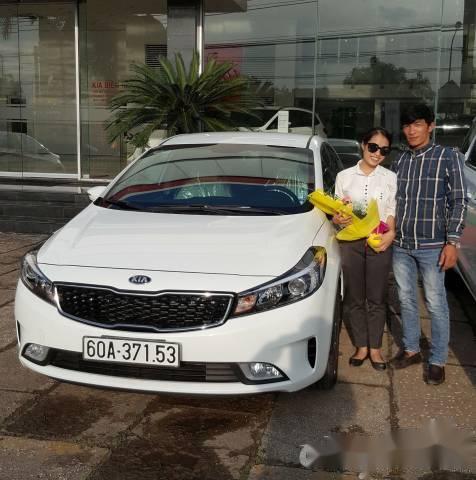 Bán Kia Cerato đời 2017, màu trắng, giá 510tr