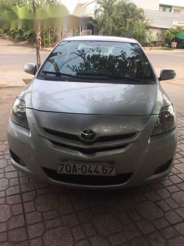 Bán Toyota Vios đời 2009, màu bạc, giá tốt