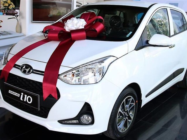 Bán ô tô Hyundai Grand i10 1.2AT số tự động sản xuất năm 2018, mới 100% đủ màu, CKD, giá chỉ 385 triệu0