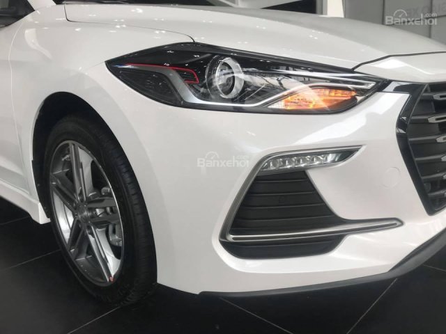 Bán Hyundai Elantra Sport 2018, giao ngay chỉ với 249tr