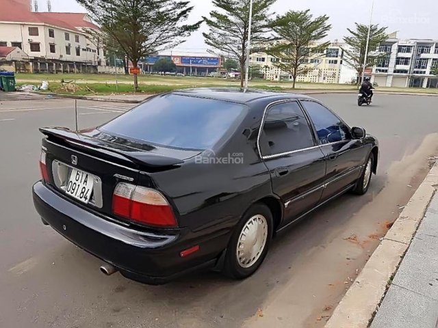 Chính chủ bán Honda Accord đời 1995, màu đen, nhập khẩu