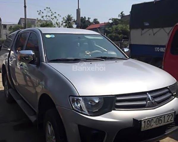 Bán xe Mitsubishi Triton GL 4x4 MT sản xuất 2014, màu bạc, nhập khẩu, 358 triệu