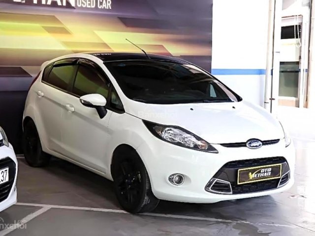 Bán xe Ford Fiesta S 1.6 AT năm 2011, màu trắng