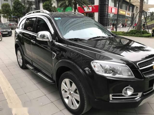 Cần bán gấp Chevrolet Captiva MT sản xuất 2010, màu đen  