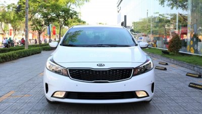 Bán Kia Cerato 2018, màu trắng giá tốt nhất Tây Ninh, đưa trước 114tr có xe (LH: 0938.805.546/Nguyệt)