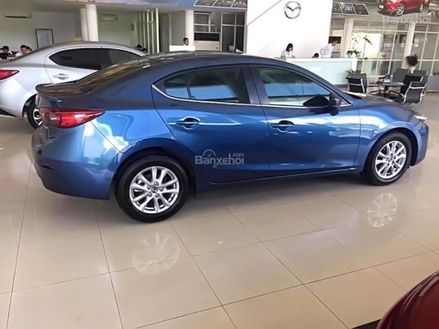 Bán ô tô Mazda 3 1.5AT sản xuất năm 2018, màu xanh lam