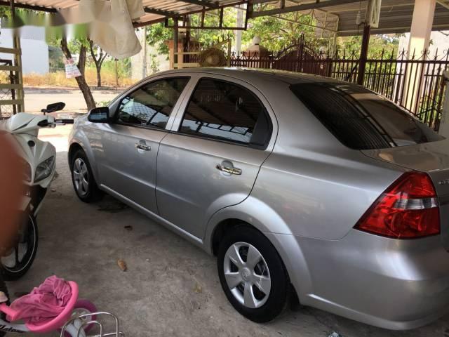 Cần bán lại xe Daewoo Gentra đời 2010