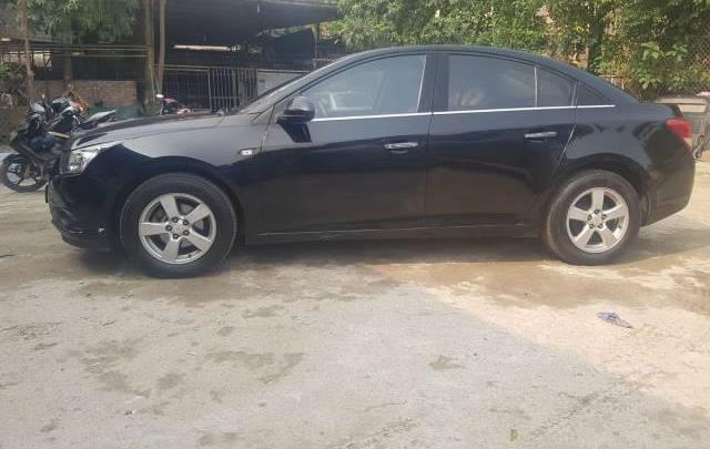 Cần bán lại xe Chevrolet Cruze đời 2014, màu đen