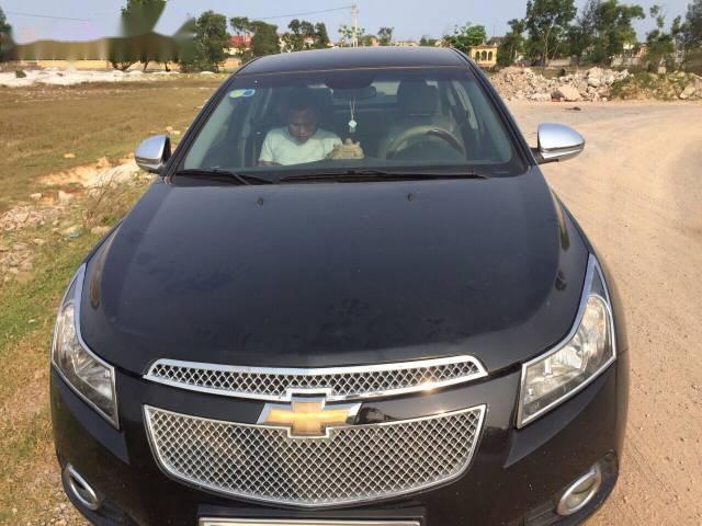 Bán Chevrolet Cruze đời 2010, màu đen 