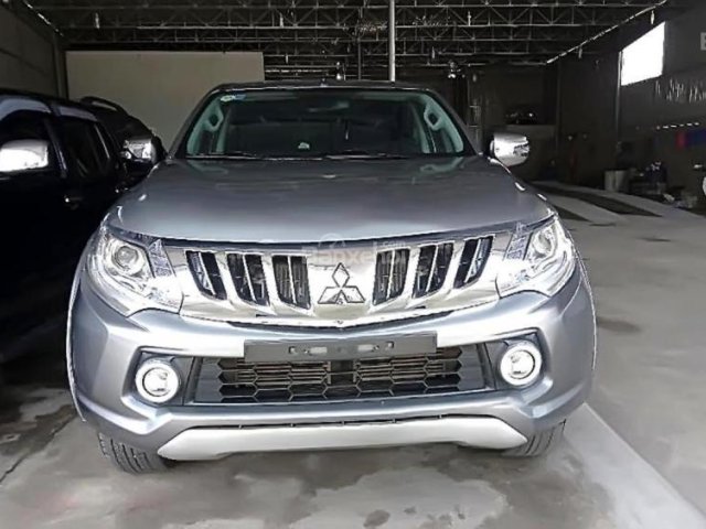 Bán Mitsubishi Triton đời 2015, màu xám, xe nhập