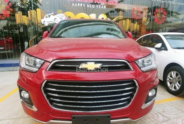 Bán xe Chevrolet Captiva đời 2018, màu đỏ. KM 40tr tháng 5/2018