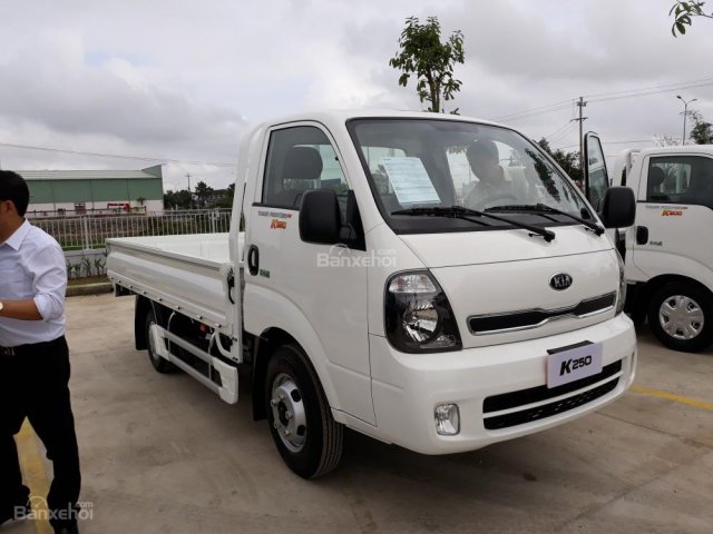 Cần bán xe Kia K200 tải trọng 990/1900 kg, máy điện tiêu chuẩn Euro4 đời 2018