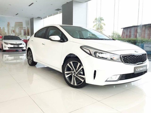 Bán xe Kia Cerato 1.6 số sàn 2018 giá tốt nhất Tây Ninh, hỗ trợ vay 80%, lãi suất ưu đãi nhất. LH: Minh Trí 0938.907.127