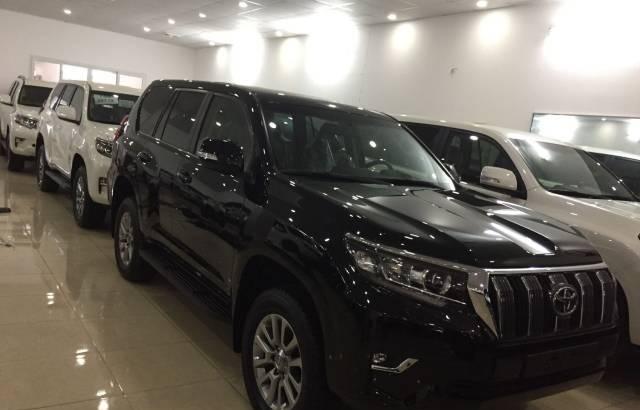 Cần bán xe Toyota Prado đời 2018, màu đen