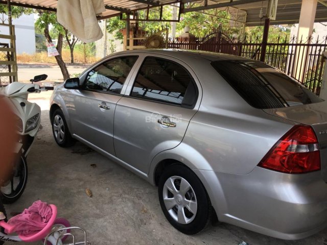 Bán ô tô Daewoo Gentra MT 2010, màu bạc