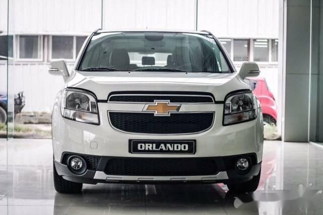 Bán Chevrolet Orlando đời 2018, màu trắng