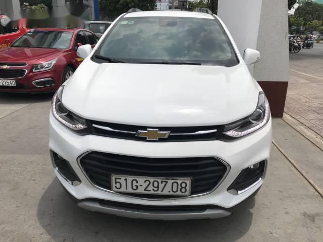 Bán Chevrolet Trax đời 2017, màu trắng, xe nhập 