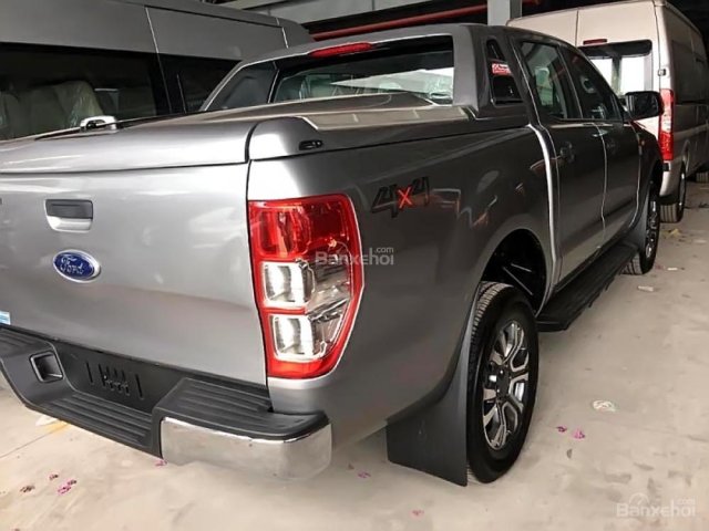 Bán ô tô Ford Ranger XL 2.2L 4x4 MT năm 2017, màu bạc, nhập khẩu Thái Lan