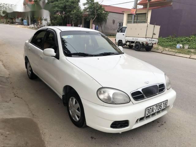 Cần bán Daewoo Lanos sản xuất năm 2006, màu trắng xe gia đình, giá chỉ 92 triệu