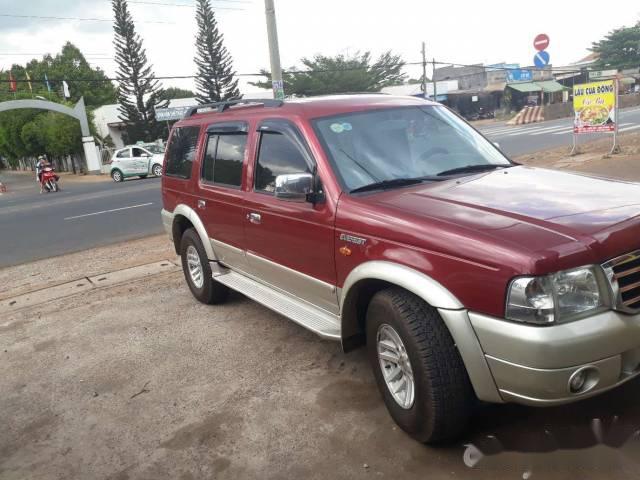 Cần bán Ford Everest năm sản xuất 2005, màu đỏ, giá tốt