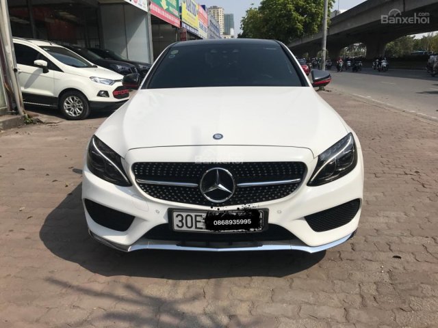 Cần bán lại xe Mercedes-Benz C300 AMG đời 2016 màu trắng