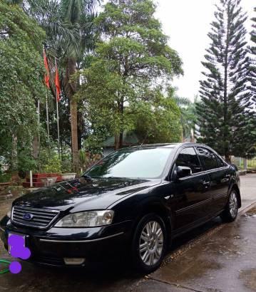 Bán xe Ford Mondeo năm 2004, màu đen 