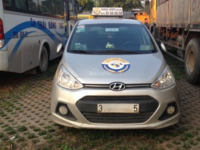 Cần bán Hyundai Grand i10 đời 2015, màu bạc, xe nhập, 280 triệu