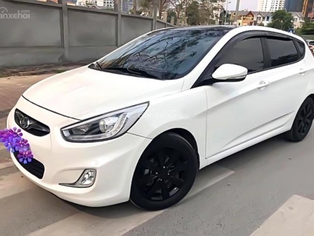 Cần bán lại xe Hyundai Accent 1.4 AT đời 2014, màu trắng, xe nhập xe gia đình giá cạnh tranh