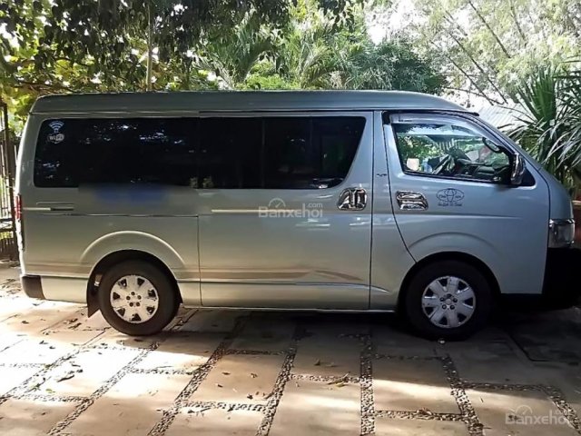 Bán Toyota Hiace 2.5 năm 2006 chính chủ, 340 triệu