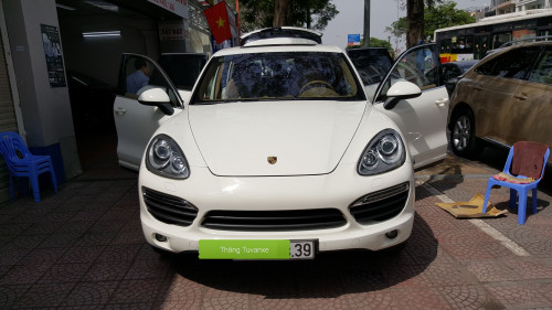 Xe Porsche Cayenne 3.0 AT 2011, màu trắng, nhập khẩu nguyên chiếc