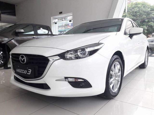 Mazda 3 - Tặng bảo hiểm - Giảm tiền mặt - tặng gói phụ kiện, giao tận nơi trước tết 0907148849