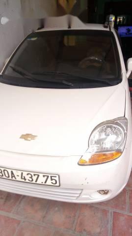 Cần bán Chevrolet Spark MT sản xuất 2010, màu trắng