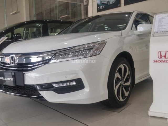 Honda Giải Phóng- bán Honda Accord 2.4L 2018 mới 100%, màu trắng, nhập khẩu nguyên chiếc, LH 0903.273.696