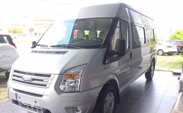 Bán ô tô Ford Transit đời 2018, màu bạc