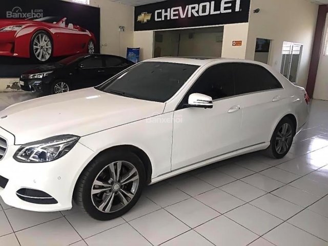 Chính chủ bán xe Mercedes E250 đời 2014, màu trắng