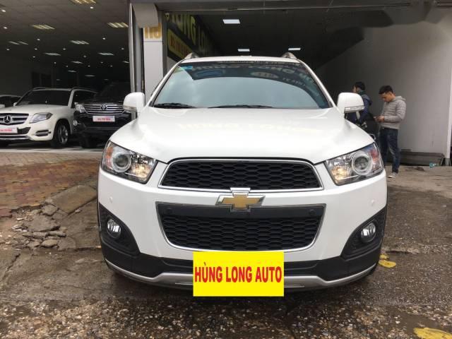 Cần bán Chevrolet Captiva 2.4 2017, màu trắng số tự động, giá chỉ 720 triệu