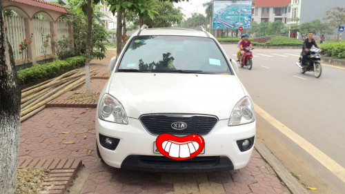 Bán xe Kia Carens 2.0 AT sản xuất 2011