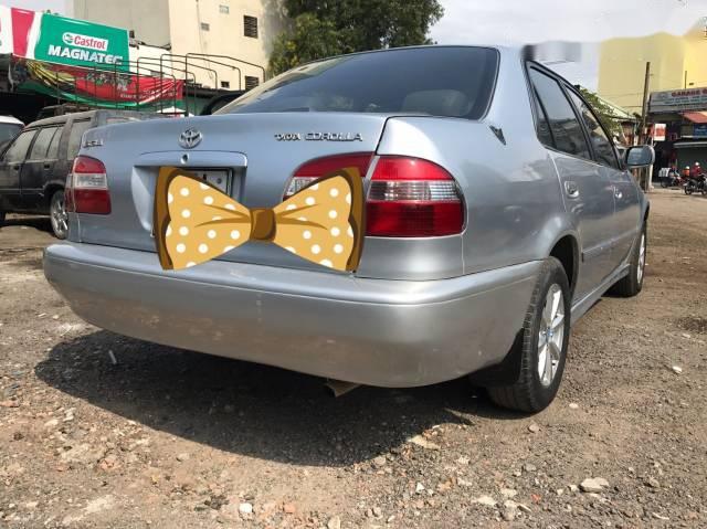 Bán Toyota Corolla năm sản xuất 2001, màu bạc