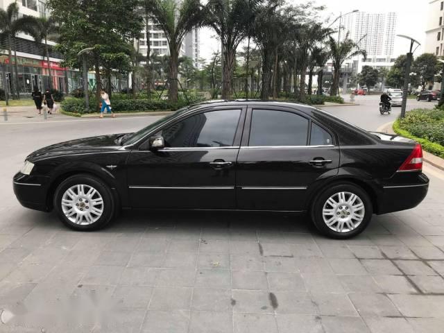 Cần bán Ford Mondeo 2.5 AT sản xuất 2004, màu đen như mới, 195 triệu