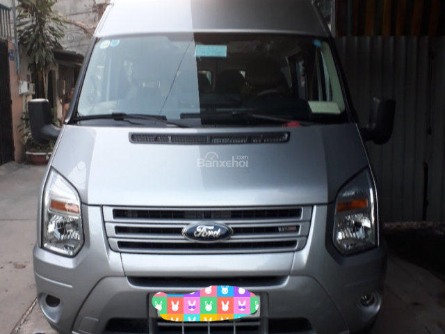 Bán ô tô Ford Transit sản xuất 2015 màu bạc, xe chất