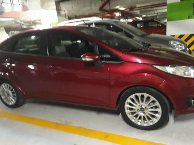 Cần bán gấp Ford Fiesta 2016, màu đỏ chính chủ, 450 triệu