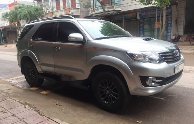 Bán xe Toyota Fortuner năm sản xuất 2016, giá 880tr