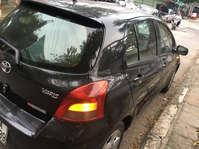 Cần bán xe Toyota Yaris sản xuất 2008, màu đen, xe nhập giá cạnh tranh