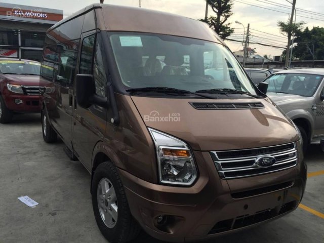 Bán Ford Transit SVP 2018, màu nâu