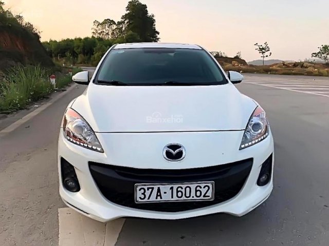 Cần bán xe Mazda 3 S sản xuất 2014, màu trắng xe gia đình, giá tốt