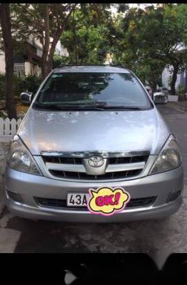 Cần bán lại xe Toyota Innova G đời 2007, màu bạc xe gia đình, 350tr