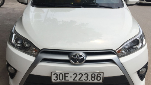 Cần bán gấp Toyota Yaris 1.3G AT năm sản xuất 2015, màu trắng