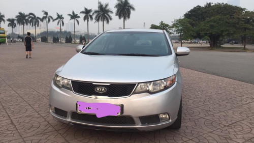 Bán Kia Forte 1.6 AT đời 2010, màu bạc  