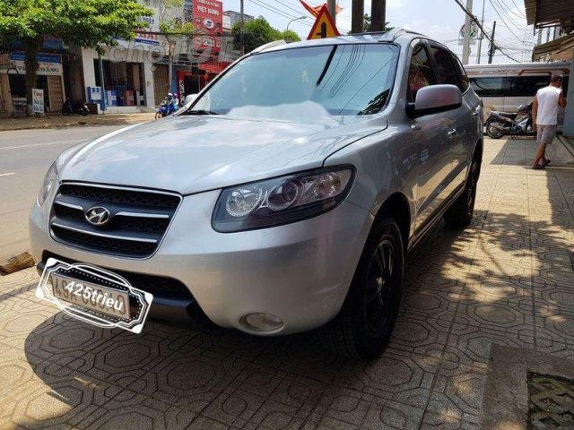 Cần bán lại xe Hyundai Santa Fe năm sản xuất 2007, màu bạc, 425tr