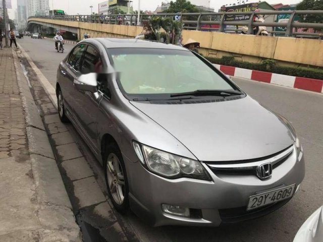 Cần bán Honda Civic 2.0 2006, màu bạc, 325tr